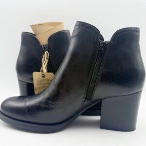 Born Olivia Block Heel Bootie NIB